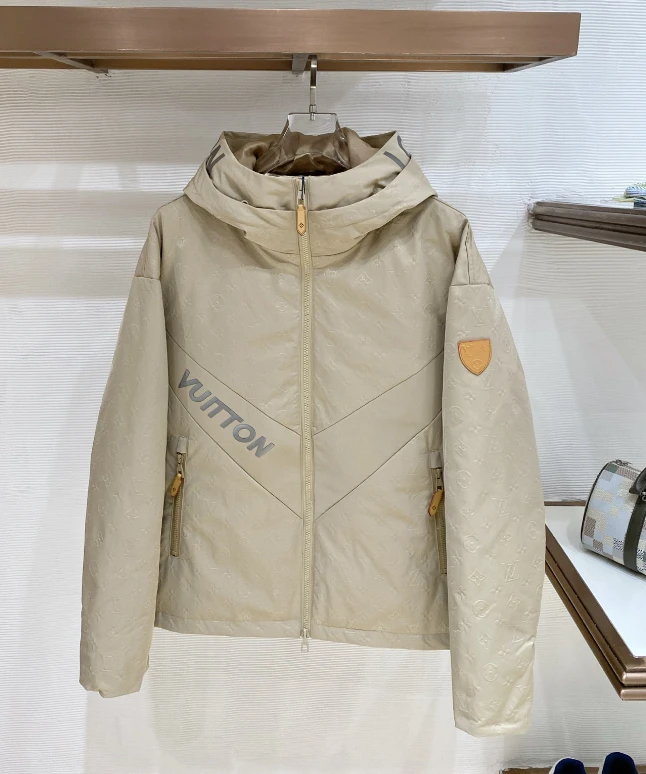 LV Hooded Embossed Down Jacket / Beige - image