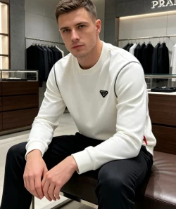 PRD Small Triangle Logo Long Sleeve / White