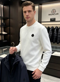 MON Round Contrast Logo Long Sleeve / White