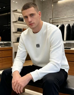 LOE Small Logo Long Sleeve / White