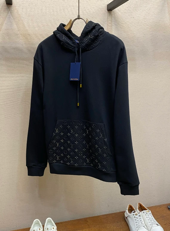 LV Reflective Embossed Monogram Sweatshirt / Black - image
