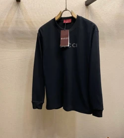 GUC Silver Lettering Top / Black
