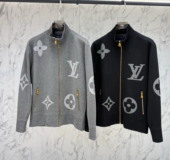 LV Large Monogram Cardigan / Multiple Colors - image