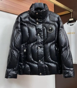 MON Large Round Logo Glossy Down Jacket / Black