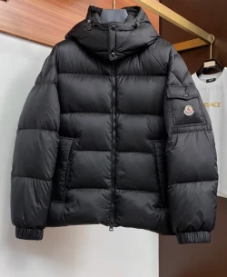 MON Matte Hooded Down Jacket / Black