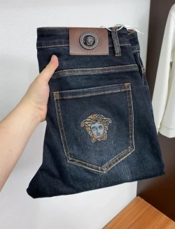 VER Medusa Logo Jeans / Blue