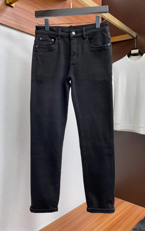 LP Subtle Lettering Jeans / Black - image