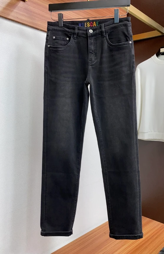 VER Tonal Medusa Jeans / Black - image
