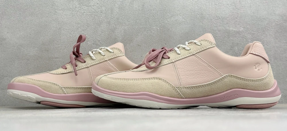 ECCO Women's Walking Shoes 840113 / Beige & Pink - image