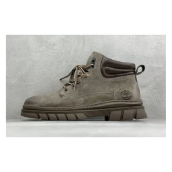 Timberland Lace Up Lug Sole Boots / Brown