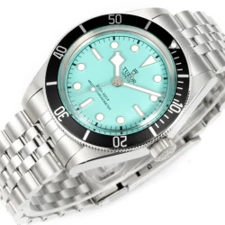 TDR Black Bay / Tiffany Blue