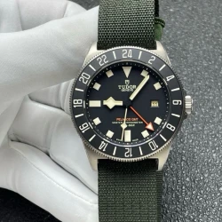 TDR Pelagos FXD GMT / Black Green