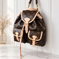 LV / Excursion Backpack / Monogram Brown