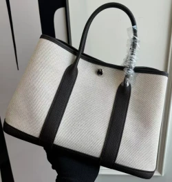 Hrms / Garden Party / Cream Black