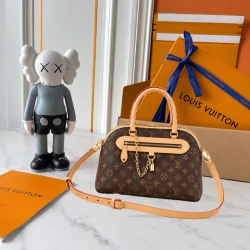 LV / Ever More Small / Monogram Brown