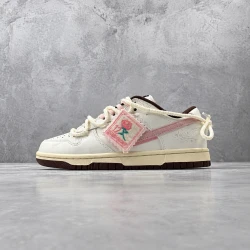 Nike / Dunk Pink Butterfly / Cream Pink
