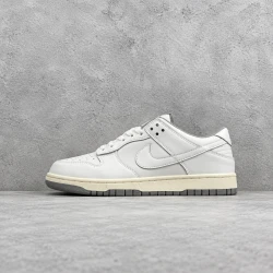 Nike / SB Dunk Low / Sail