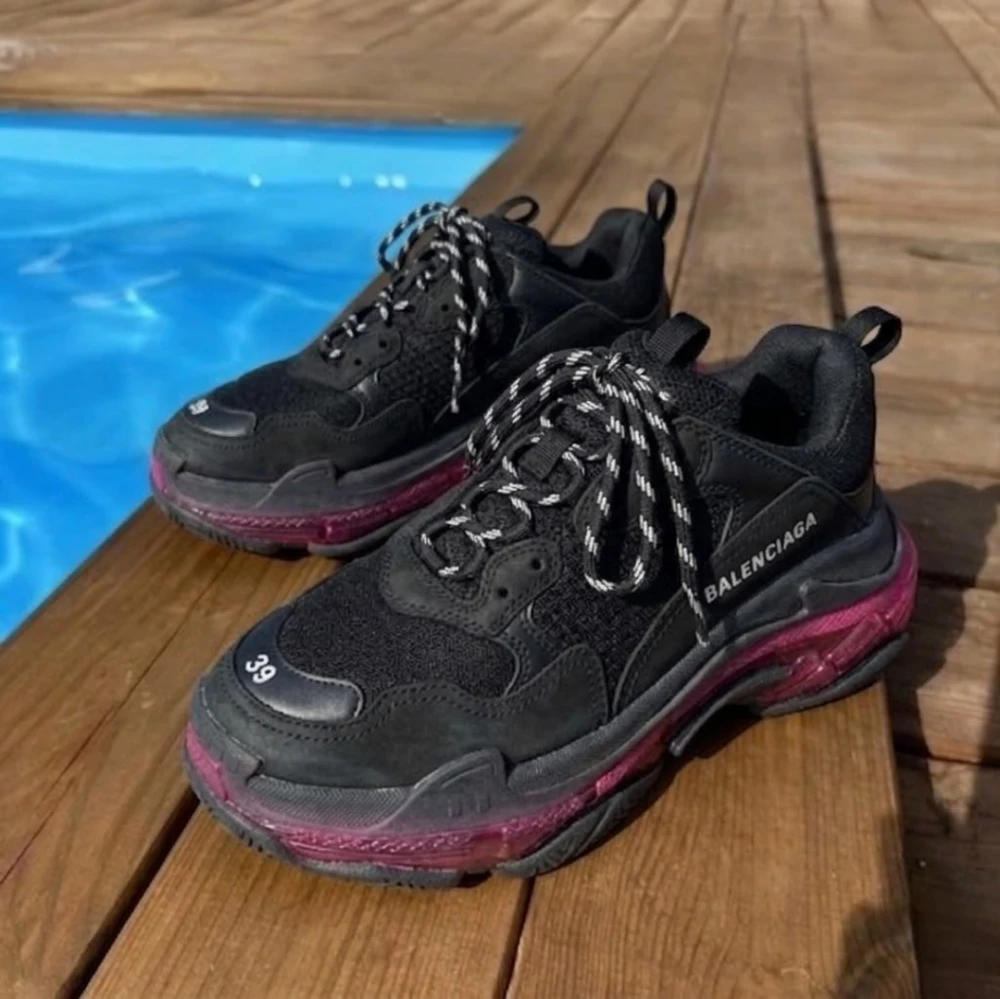 Balenciaga Triple S Clear Sole "Black/Pink" - image