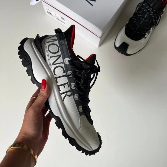 Moncler Trailgrip - image