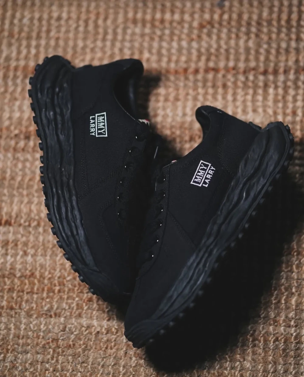 Maison Mihara Yasuhiro "LARRY" OG Sole Canvas Low-top Sneaker Black - image