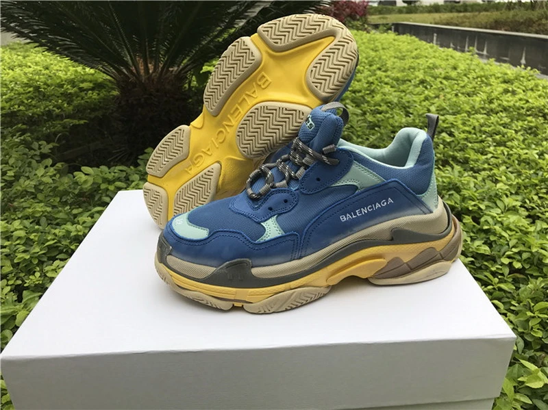 Balenciaga Triple S - Dark Grey/White/Grey - image
