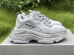 Balenciaga Triple S - Olive/White/Black