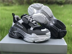 Balenciaga Triple S - Black/Olive/White