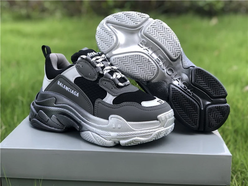 Balenciaga Triple S - Black/Olive/White - image