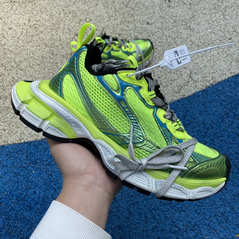Balenciaga 3XL - Lime/Olive - image