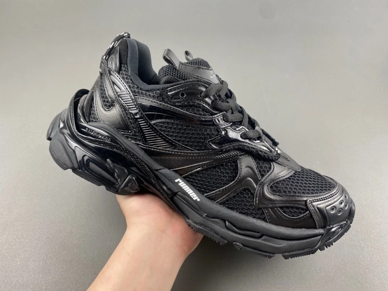 Balenciaga 7.5 - Black - image