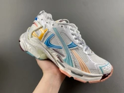 Balenciaga Runner - Grey/Tan