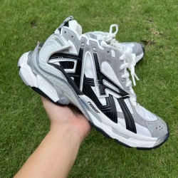 Balenciaga Runner - Black/White