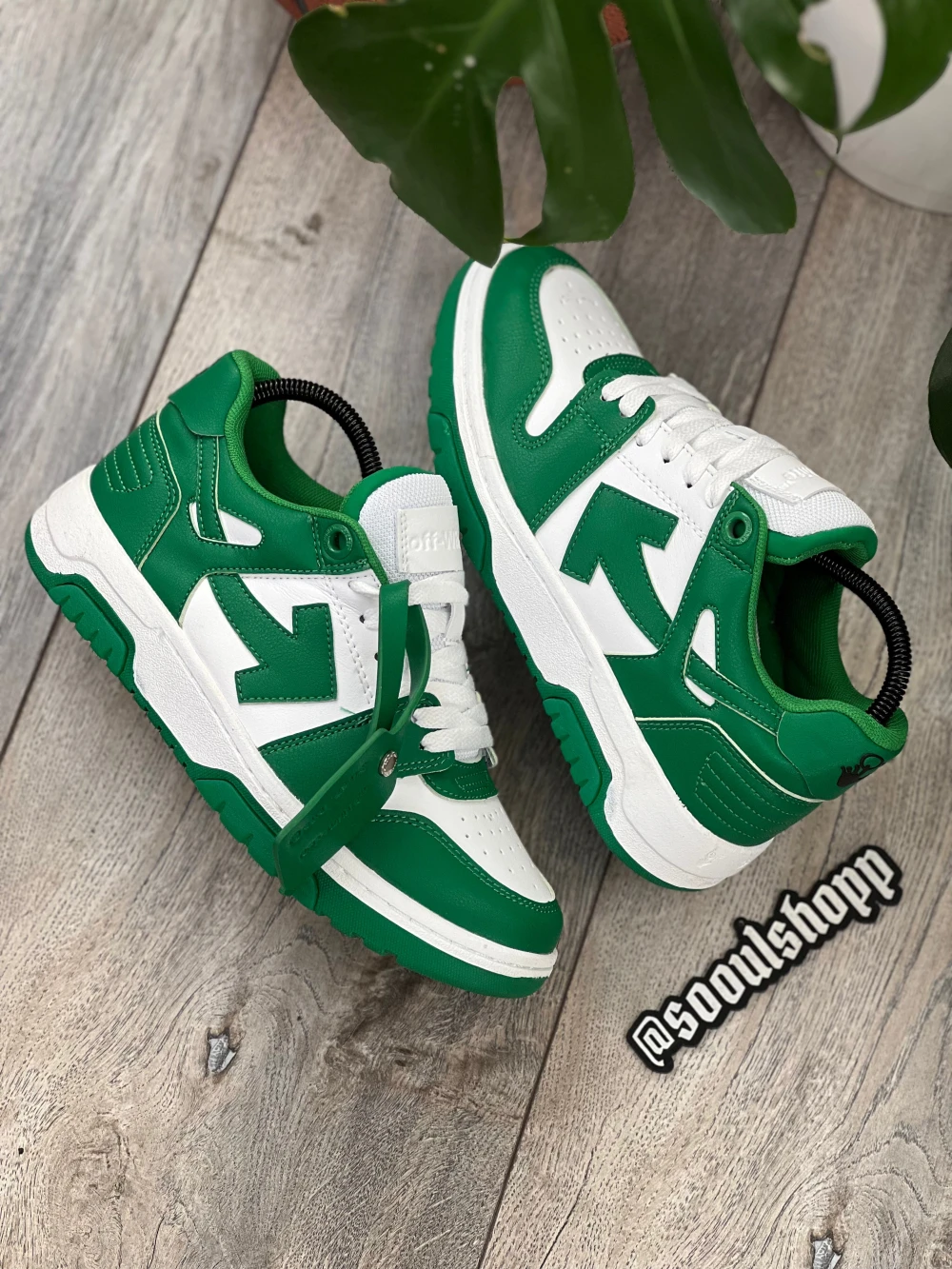 Off-White Out of Office Low - White Green - image