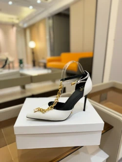 Balmain Moneta Chain Pump "White/Gold"