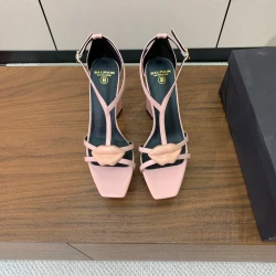Balmain Patent Leather Lip Sandal "Light Pink"