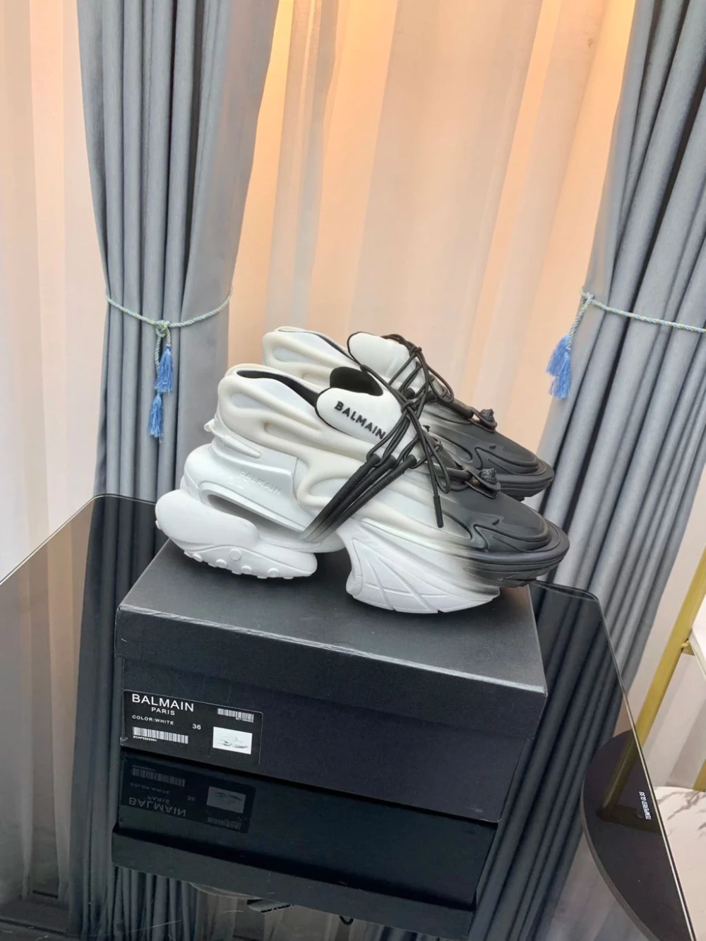 Balmain Unicorn Sneaker "Black/White Gradient" - image