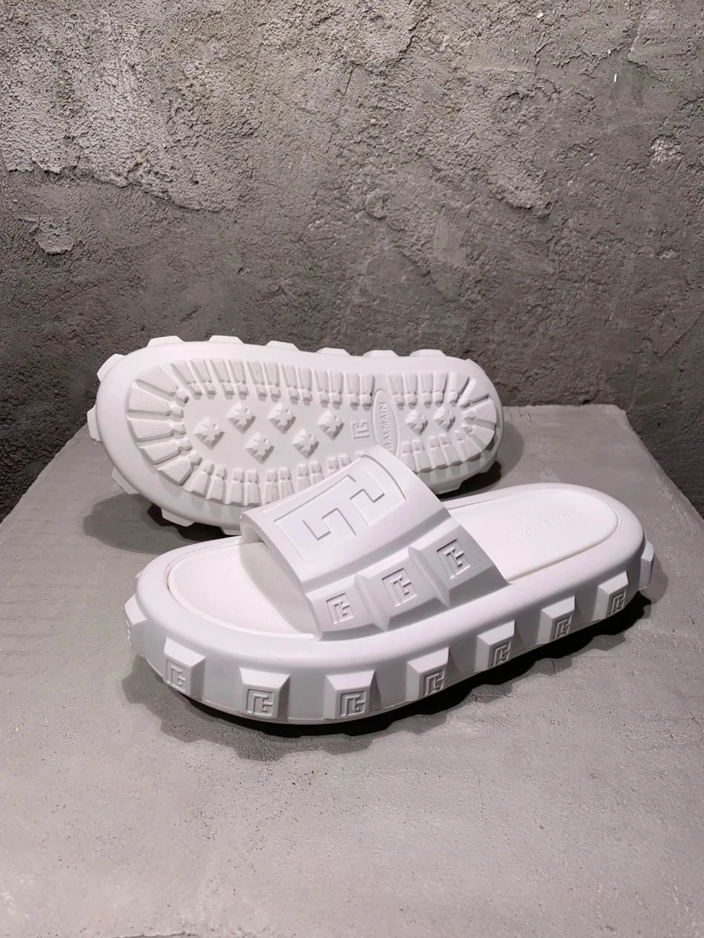 Balmain B-Bold Rubber Slides "Pure White" - image