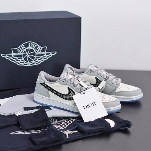 Dior Air Jordan 1 High White/Gray - image