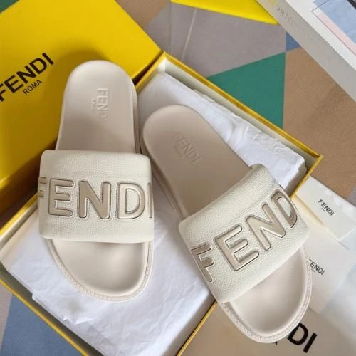 Fendi Women's Slipper "Logo Cream" - image