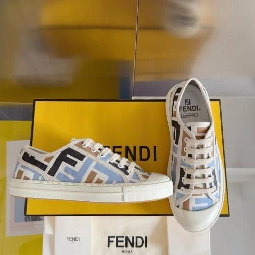 Fendi Match "White/Gray" - image