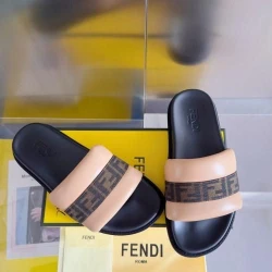 Fendi Дамски чехли Spy Brown