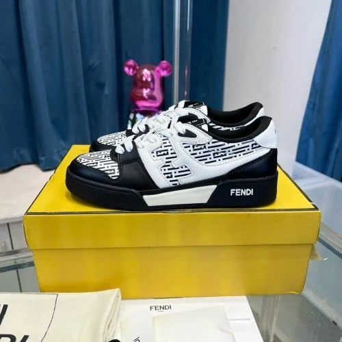 Fendi Match "Black/White" - image