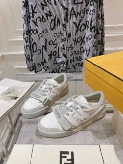 Fendi Match White/Light Gray