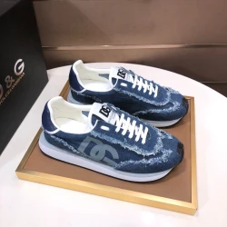 D&G Low-Top Sneaker / Distressed Denim