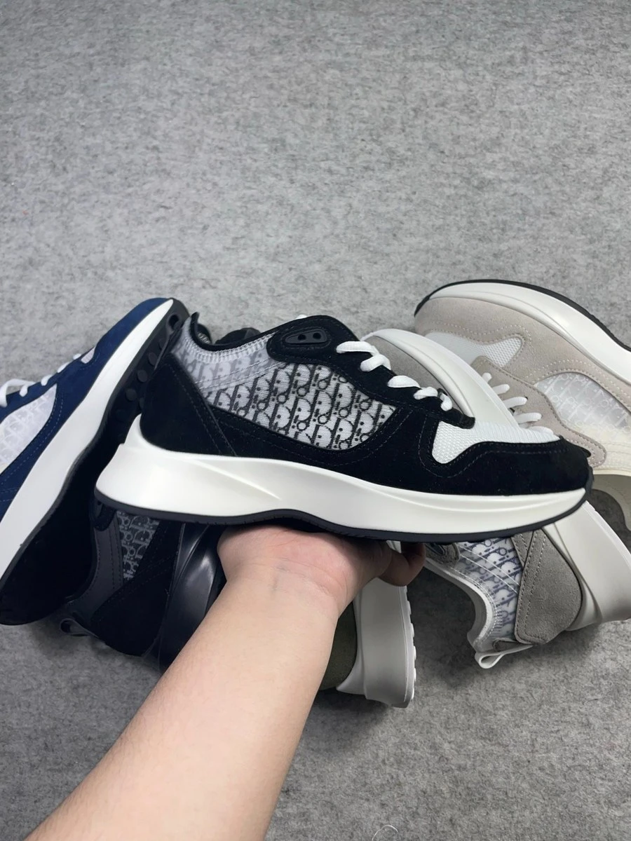 CD B25 Suede Sneaker - image
